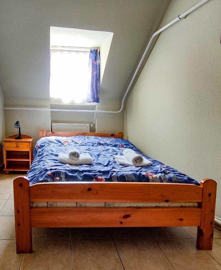 Afrodite Apartmanok Eger Bagian luar foto
