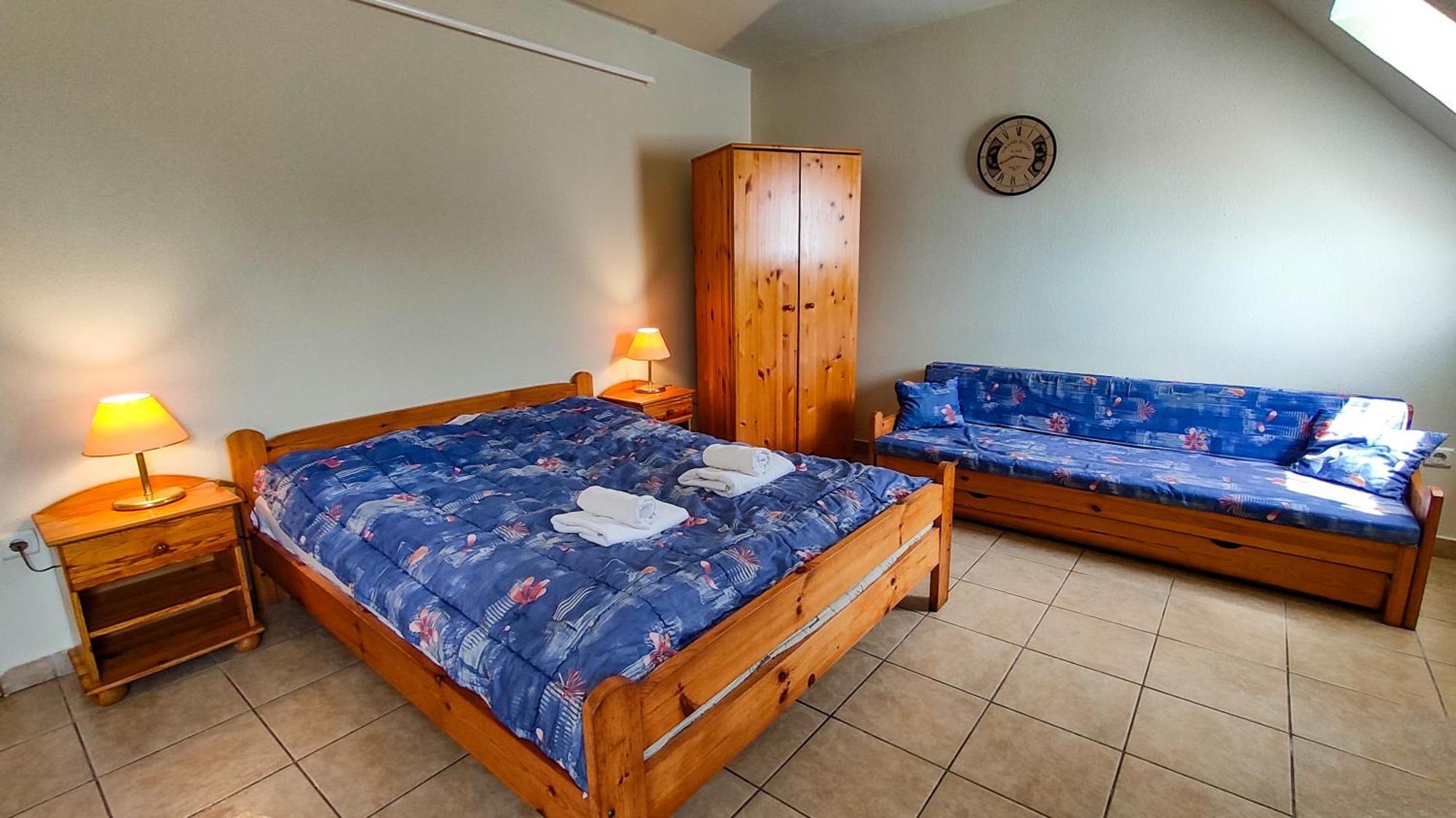 Afrodite Apartmanok Eger Bagian luar foto