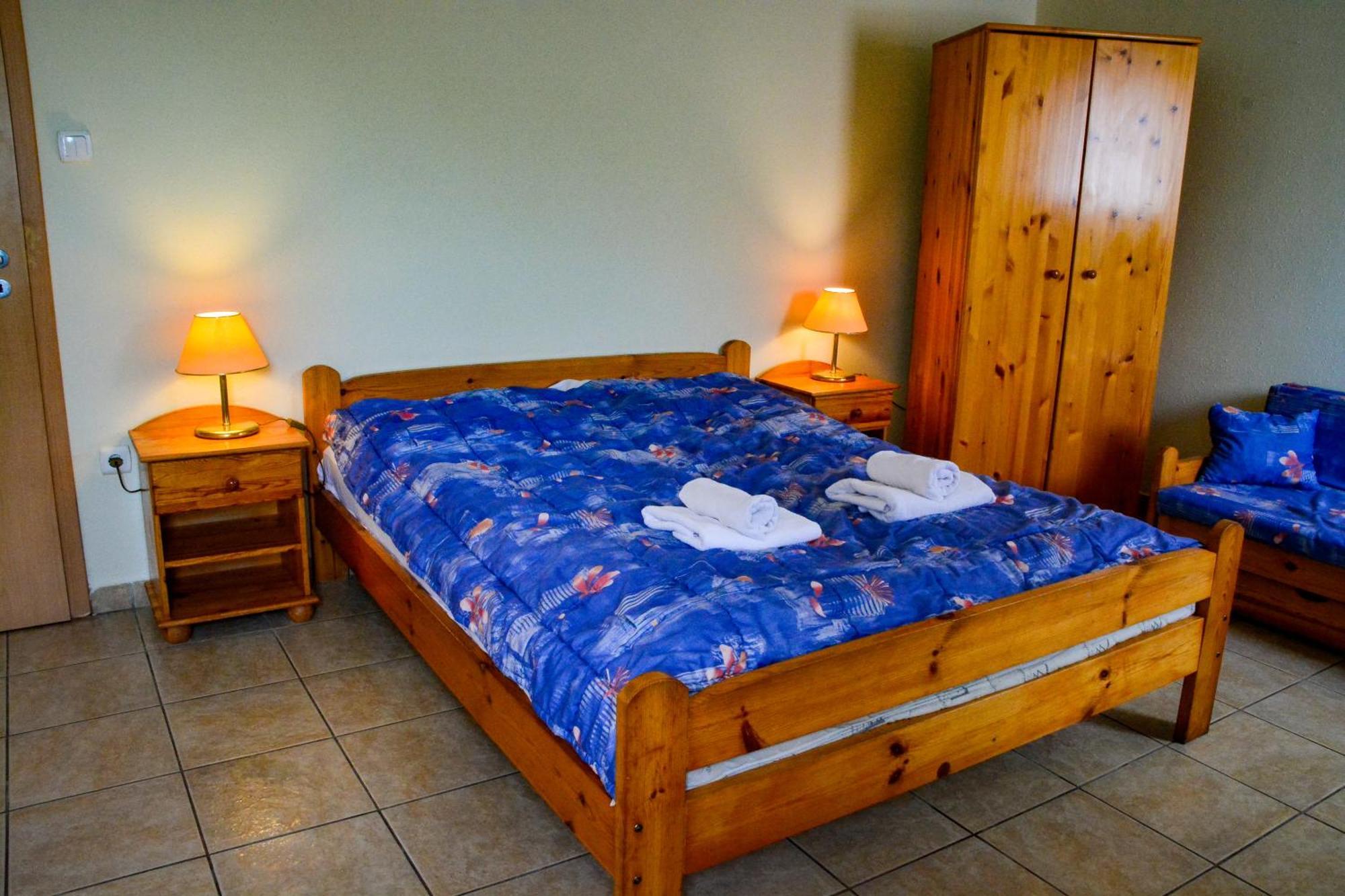 Afrodite Apartmanok Eger Bagian luar foto