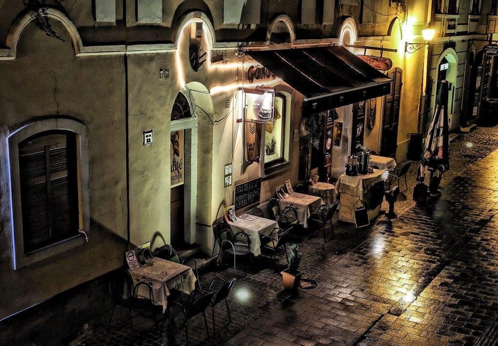Afrodite Apartmanok Eger Bagian luar foto